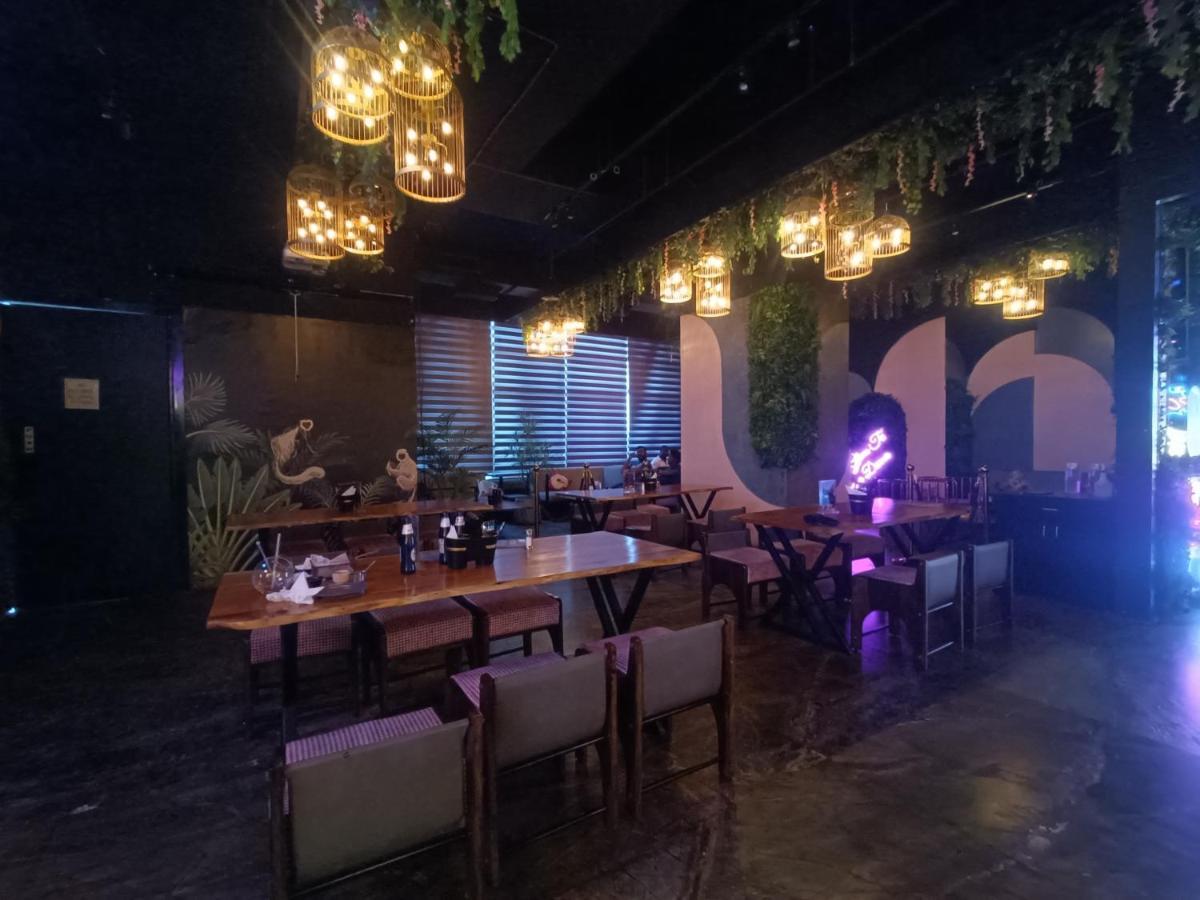 Boulevard By Design Hotel Chennai Zewnętrze zdjęcie